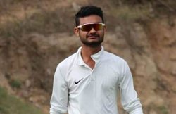 दिल्ली के क्रिकेटर का कारानामा, 18 चौकों और 19 छक्कों के साथ टी20 मैच में जड़ा दोहरा शतक