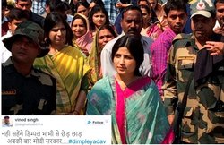 समर्थकों पर भड़कीं डिंपल यादव तो टि्वटर यूजर्स बोले- नहीं सहेंगे भाभी से छेड़छाड़, अबकी बार मोदी सरकार