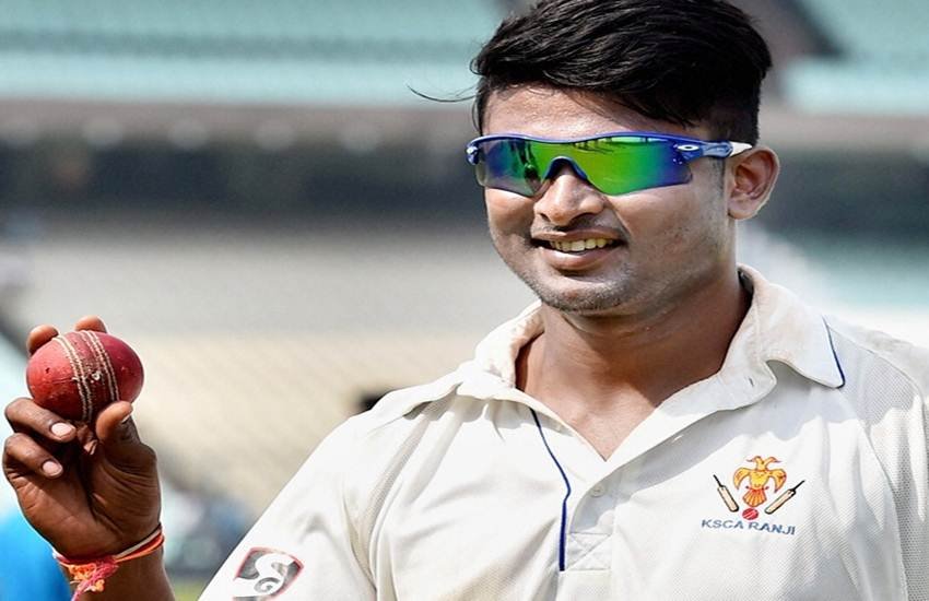 के गौथम को 2 करोड़ रुपए में मुंबई इंडियंस ने खरीदा। (PTI Photo) के गौथम को 2 करोड़ रुपए में मुंबई इंडियंस ने खरीदा। (PTI Photo)