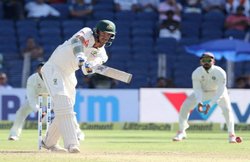 IND vs AUS, पुणे टेस्ट: मिचेल स्टॉर्क ने बढ़ाया टीम इंडिया का इंतजार, पहले दिन स्टंप के समय AUS का स्कोर 256/9