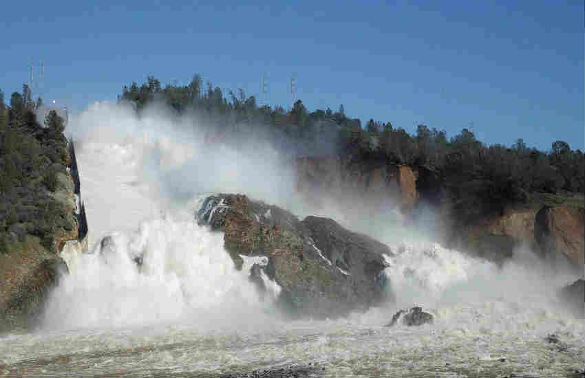 California Oroville, Oroville Dam flood, Oroville Flood California, California Flood News, California latest News