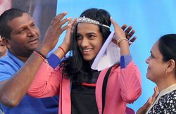 पीवी सिंधू को डिप्टी कलेक्टर बनाएगी आंध्र सरकार, कानून में बदलाव करके किया संशोधन