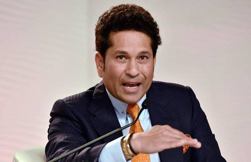 Sachin Tendulkar, Virat Kohli, Sachin Message To Virat Kohli, Sachin in Delhi Marathon, Ind vs Aus Pune Test MAtch, India vs Australia Test Series, Cricket News, Sports News, Sachin Tendulkar Backs Virat Kohli, Sachin Tendulkar Hopeful About Team India Spirit