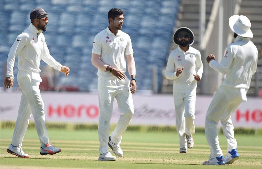 Umesh Yadav, David Warner, India vs Australia, MCA Pune Test, Border-Gavaskar Trophy, Cricket News, Sports News, Umesh Yadav Got David Warner Wicket in Pune Test, India vs Australia Test Series