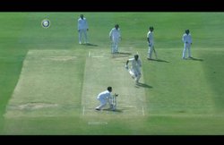 IND vs BAN: जब रन आउट होते-होते बचे मुरली विजय और चेतेश्वर पुजारा, देखें वीडियो