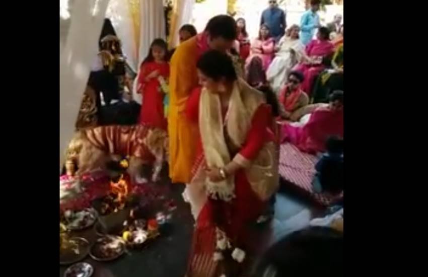 Wedding, Viral Video, Seven Pheras, Saat Phere, Dog Takes Pheras, Dog Marriage, Wedding Pets, Pets in Wedding, Social Media, India