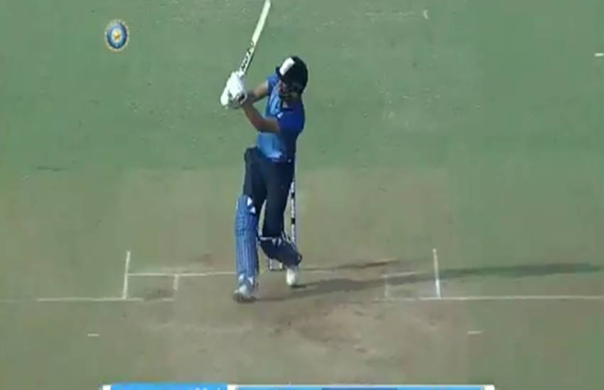 Yuvraj Singh, Syed Mushtaq Ali Trophy, Three Consecutive Sixes By Yuvraj Singh, Sixer King Yuvraj Singh, Yuvi, North Zone vs Central Zone, Syed Mushtaq Ali T20 Trophy, Cricket News, Sports News, Yuvraj Hitting Sixes in Syed mushtaq Ali Trophy