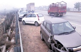 YAMUNA EXPRESSWAY, died on YAMUNA EXPRESSWAY, Indian environmental conditions, fatal accidents, fatal accidents on YAMUNA EXPRESSWAY, accidents on YAMUNA EXPRESSWAY, दिल्ली, आगरा, यमुना एक्सप्रेस-वे, लाहाबाद हाई कोर्ट
