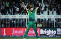 शाहिद अफरीदी ने अंतरराष्ट्रीय क्रिकेट को कहा अलविदा तो सोशल मीडिया पर उड़ा मजाक