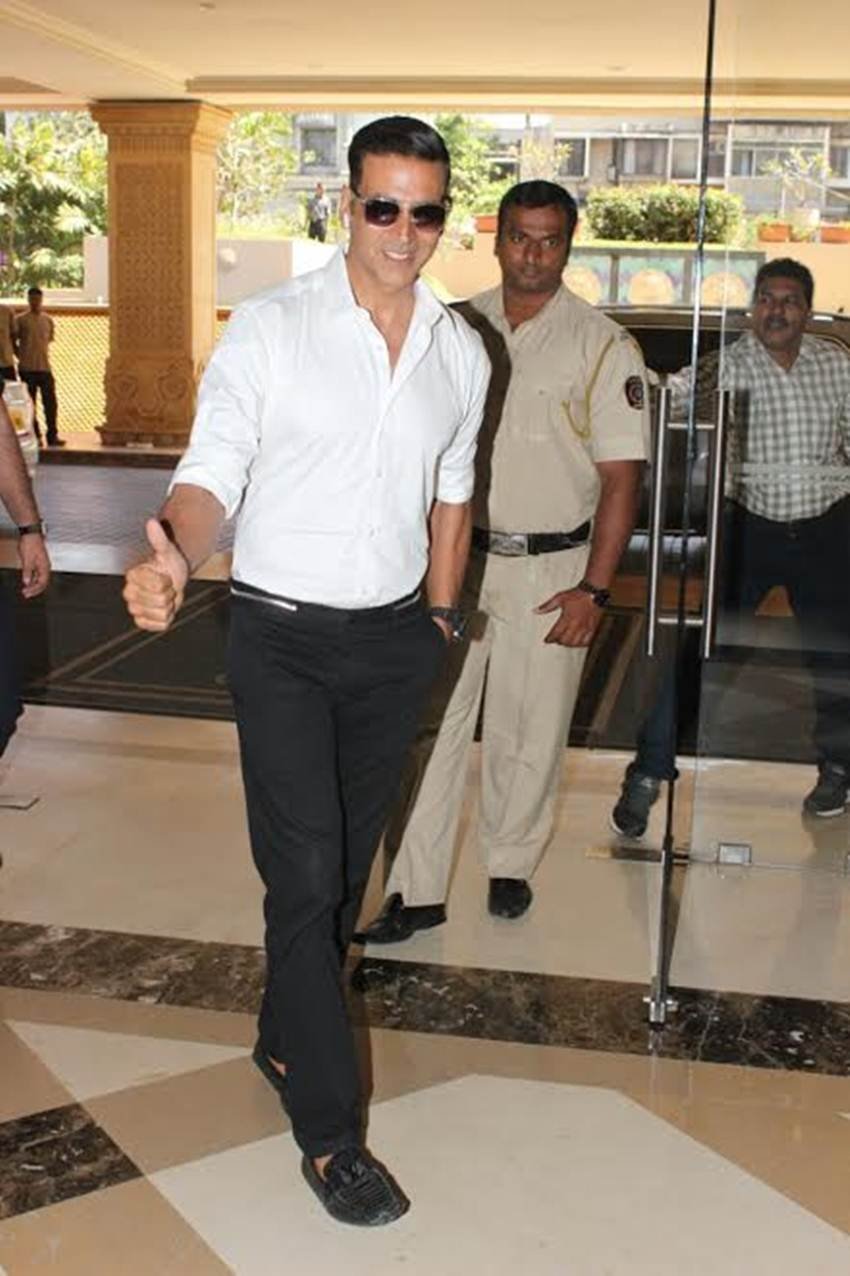 Akshay Kumar, Akshay Kumar movies, Akshay Kumar pics, Akshay Kumar jolly LLB 2, jolly llb 2 collection, hindi news, entertainment news, Jolly LLB2 Success Meet, Subhash kapoor