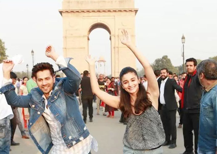 alia bhatt, varun dhawan, badrinath ki dulhania, alia bhatt varun dhawan, badri ki dulhania, tamma tamma again, promotion, india gate, new delhi, badrinath ki dulhania songs, bollywood news in hindi, entertainment news in hindi