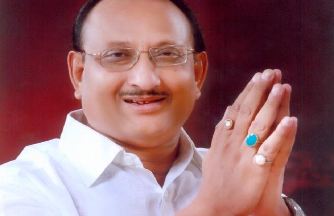 ब्रजेश पांडे पर सोशल मीडिया ट्रायल: कठघरे में रवीश कुमार, वकील और जज की भूमिका में पत्रकार