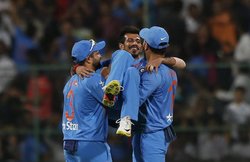 अजंता मेंडिस के बाद टी20 में दूसरा सबसे सफल बॉलर बन गया यह भारतीय खिलाड़ी, मैच में पड़ी थी धोनी से डांट