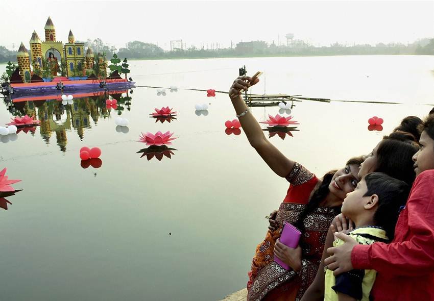 vasant panchami,vasant panchami 2017,saraswati puja,basant panchami,basant panchami 2017, vasant panchami puja vidhi, saraswati puja 2017, saraswati puja date and time, saraswati puja muhrat, vasant panchami date and time, vasant panchami puja muhrat, basant panchami 2017, basant panchami 2017 celebrations, basant pancham traditions, basant panchami significance, basant panchami origin, basant panchami legends, basant panchami rituals, what is basant panchami, happy basant panchami 2017