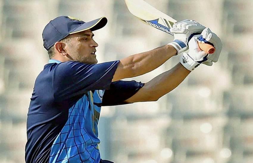 ms dhoni, vijay hajare trophy, dhoni century, jharkhand ODI team, chhattisgarh, jharkhand vs chhattisgarh, dhoni vijay hajare trophy, dhoni news, cricket news