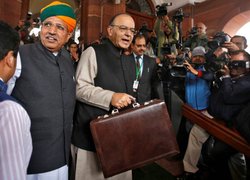 Union Budget 2017: अब सीबीएसई नहीं लेगी आईआईटी और मेडिकल प्रवेश परीक्षा, राष्ट्रीय परीक्षा एजेंसी का होगा गठन