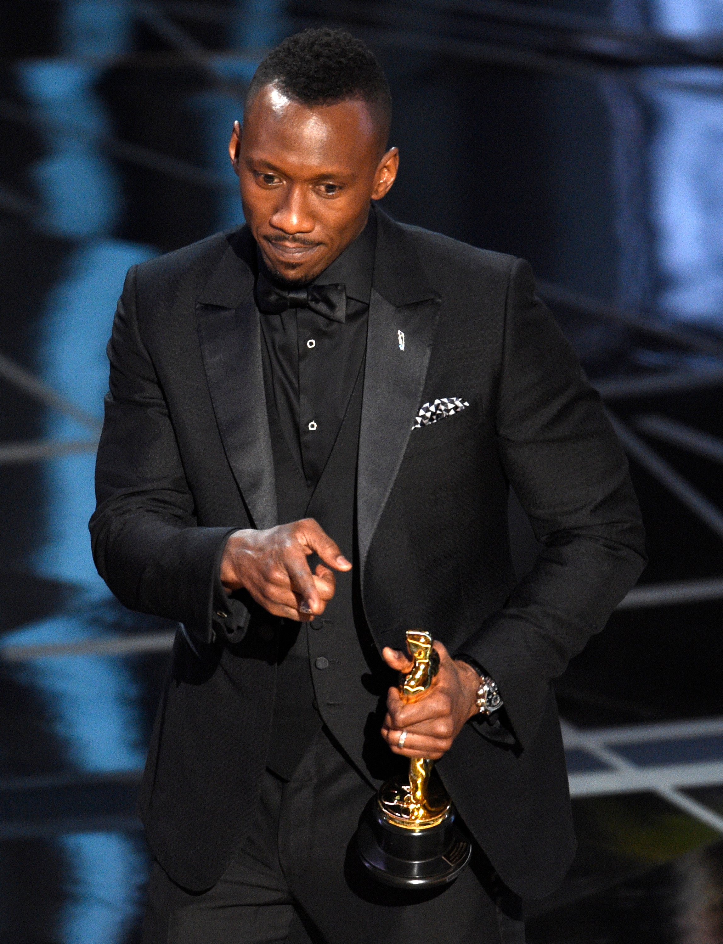 "mahershala ali, mahershala ali oscars, mahershala ali oscars 2017, oscars 2017, best supporting actor, oscars 2017 best supporting actor, oscars 2017 winners, moonlight, moonlight film, oscars 2017 news, enetertainment news