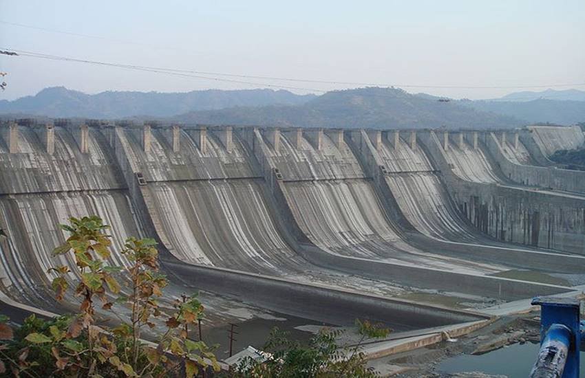 SC orders compensation to narmada Sardar Sarovar dam oustees SC orders compensation to narmada Sardar Sarovar dam oustees