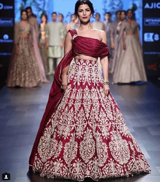 lakme fashion week, lakme fashion week 2017, nimrat kaur, LFW 2017, Nimrat kaur photos, Bollywood, airlift Actress, fashion Show