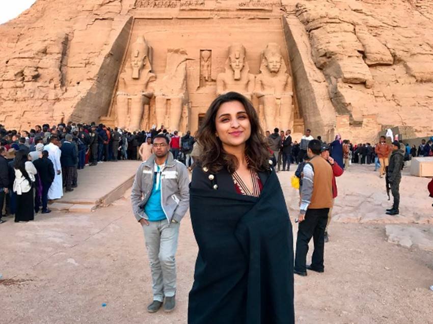 Ayushmann Khurrana, Parineeti Chopra, meri pyari bindu, bollywood, Parineeti Chopra Latets Pictures, Parineeti Chopra Instagram Videos, parineeti Chopra upcoming movie