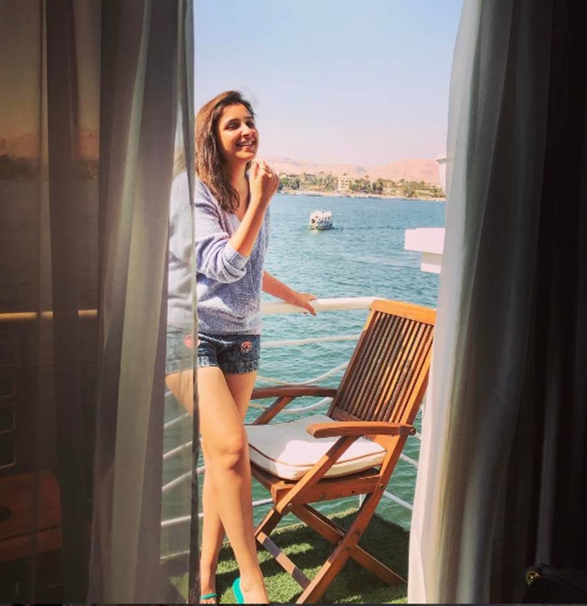 Ayushmann Khurrana, Parineeti Chopra, meri pyari bindu, bollywood, Parineeti Chopra Latets Pictures, Parineeti Chopra Instagram Videos, parineeti Chopra upcoming movie