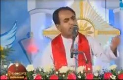 केरल के पादरी का शर्मनाक बयान, जींस और टी-शर्ट पहनने वाली लड़कियों को पत्थर बांधकर समुद्र में फेंक देना चाहिए