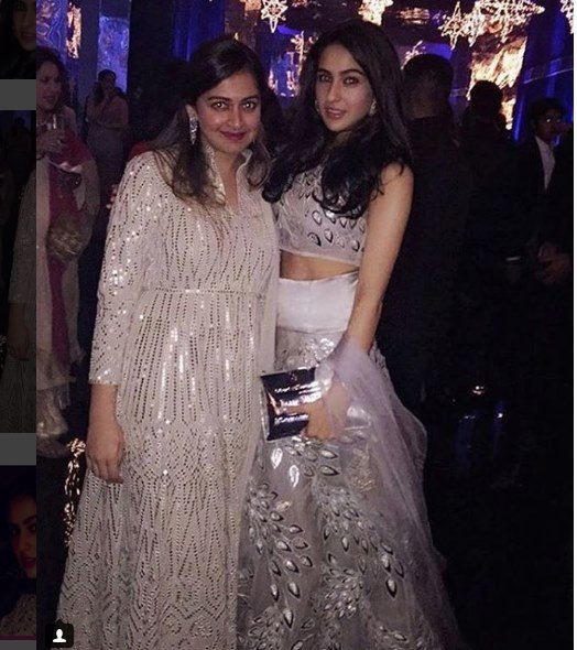 ऐसा हो सकता है इसी फिल्म के जरिए सारा डेब्यू करेंगी और इसमें उनका महत्वपूर्ण रोल होगा। लेकिन दिशा पटानी पहले से ही फिल्म का हिस्सा है। ऐसे में सवाल जाहिर है कि क्या सारा पटानी को रिप्लेस करेंगी? इसके लिए हम सभी को करण जौहर की आधिकारिक घोषणा का इंतजार करना पड़ेगा। लेकिन यह बात तो कंफर्म है कि इसमें टाइगर श्रॉफ लीड रोल निभाते हुए नजर आएंगे।