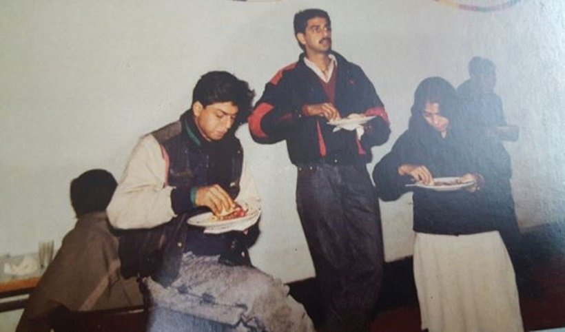 Shah Rukh khan,Lieutenant Abhimanyu Rai, King of Romance in Bollywood sharukh news, Shah Rukh Khan news, Shah Rukh Khan latest news, Shah Rukh Khan latest hindi news, Fauji serial news,Fauji serial latest news, SRK back on tv news, Doordarshan channel news, Anushka Sharma news