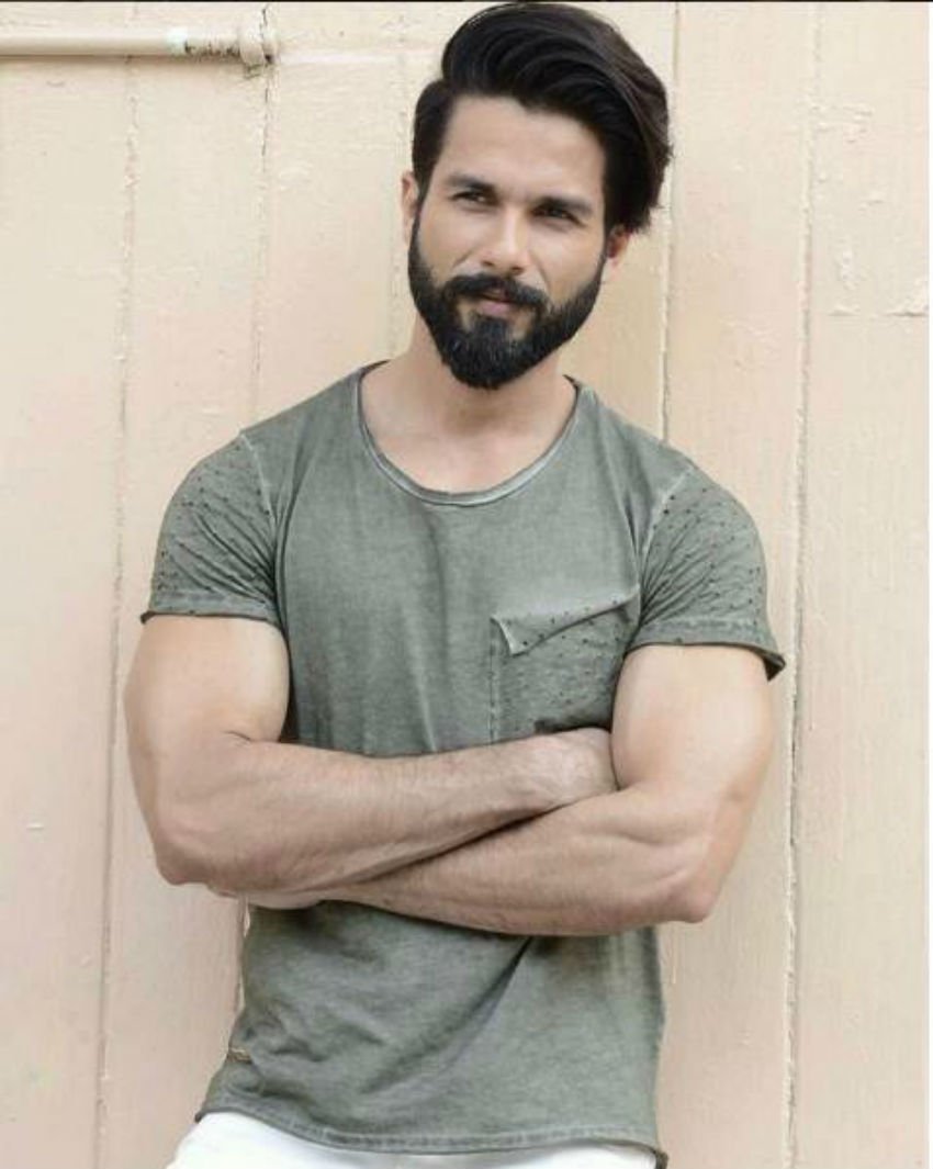 shahid kapoor, shahid kapoor birthday, shahid bday, 25 feb birthday, mira rajput, bday celebration, today bday, pankaj kapoor, jab we met, vivah, wah life ho to aisi, shahid bday pics, shahid bday images, shahid kapoor birthday pics, shahid bday news, shahid bday hindi news, misha pics, misha images, jansatta, jansatta news, jansatta hindi news,hindi news