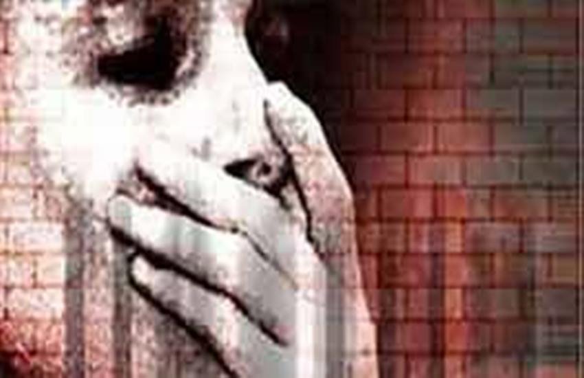 Rape in Sahibabad madrassa, madrassa rape case, sahibabad rape case, Delhi police, maulvi raped girl, मदरसा रेप केस, maulavi, maulavi arrested, rape case in madarsa, national news in hindi, world news in hindi, international news in hindi, political news in hindi, jansatta