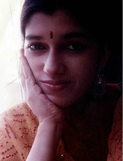 रत्ना पाठक शाह को एक जनरेशन माया साराभाई के नाम से जानते हैं। जी हां यह मशहूर कॉमेडी शो साराभाई वर्सेज साराभाई का किरदार है जो आज भी लोगों की यादों में ताजा है।