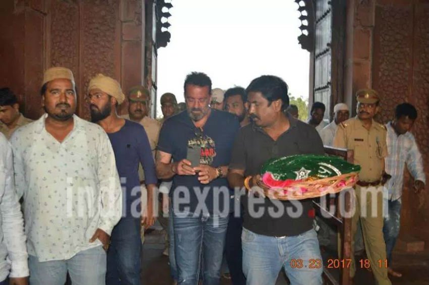 Bollywood, Munna Bhai, actor, Sanjay Dutt, Fatehpur Sikri, bollywood, bollywood news, bollywood news, sanjay dutta latest news, agra, taj, taj fort, bhoomi movie, sanjay dutta biopic, rajkumar hirani