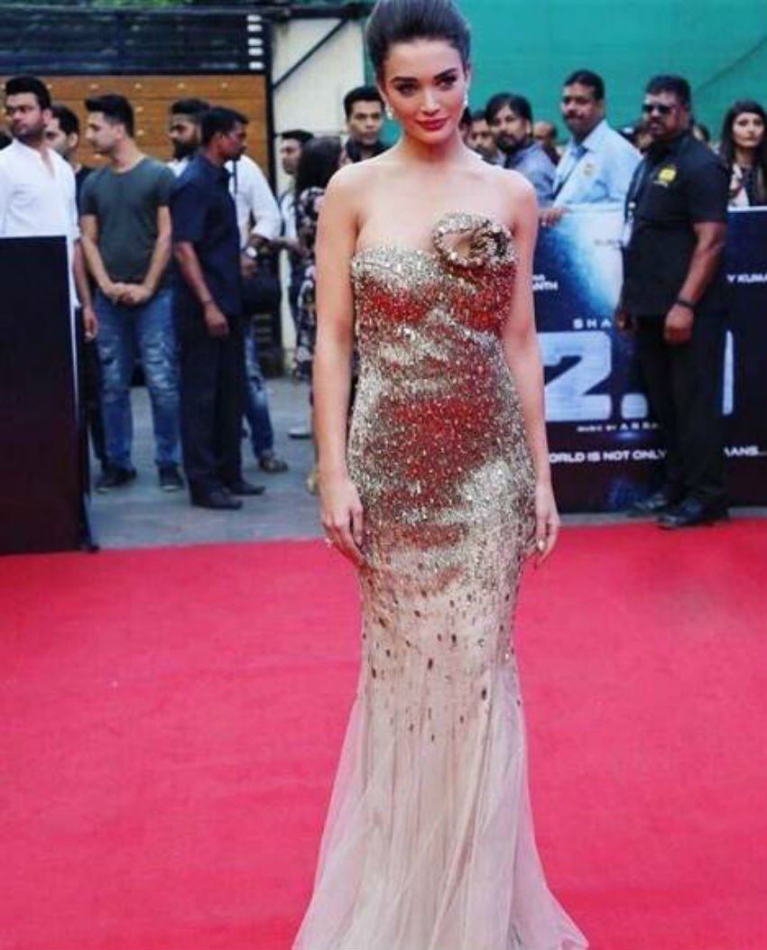 Rajinikanth, Rajinikanth news, Rajinikanth latest news, Amy Jackson latest news, Amy Jackson hindi latest news, Amy Jackson news, Amy Jackson news, Amy Jackson, Akshay Kumar news, akshay kumar, akshay kumar latest news, akshay kumar hindi news news, A. R. Rahman, Nirav Shah, Tamil, Telugu, Hindi, Sudhanshu Pandey, Enthiran, Lyca Productions, bollywood, Arnold Schwarzenegger, Adil Hussain,18 October 2017, Diwali, Enthiran, Enthiran movie, Enthiran next stallment, 2.0 movie news. 2.0