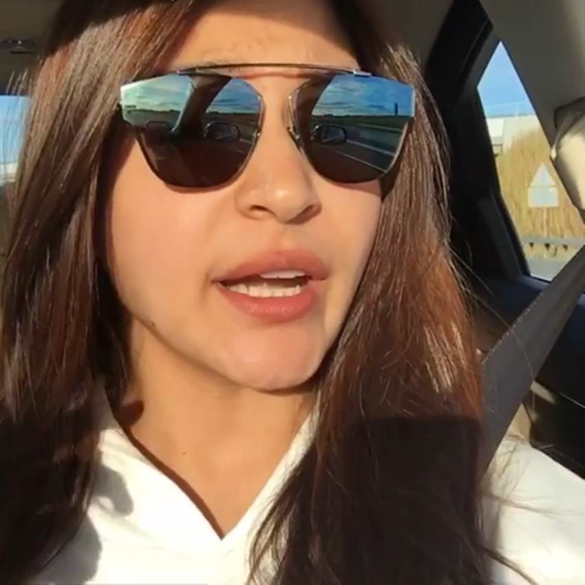 anushka sharma, anushka sharma sunglasses, anushka sharma fashion, anushka sharma accessory, anushka sharma polaroid, anushka sharma phillauri