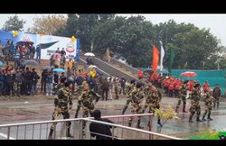 अटारी-वाघा बॉर्डर पर बीएसएफ सैनिकों ने शानदार डांस से जीता दिल, फेसबुक पर वायरल हुआ वीडियो