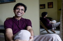 Harsha Bhogle, BCCI, Harsha Bhogle return into commentry box, Tenth Season of IPL, Indian Premier Legue, Amitabh Bachchan and Harsha Bhogle controversy, Harsha Bhogle and Mahendra Singh Dhoni, Renowned Cricket Commentator Harsha Bhogle, Cricket News, Sports News