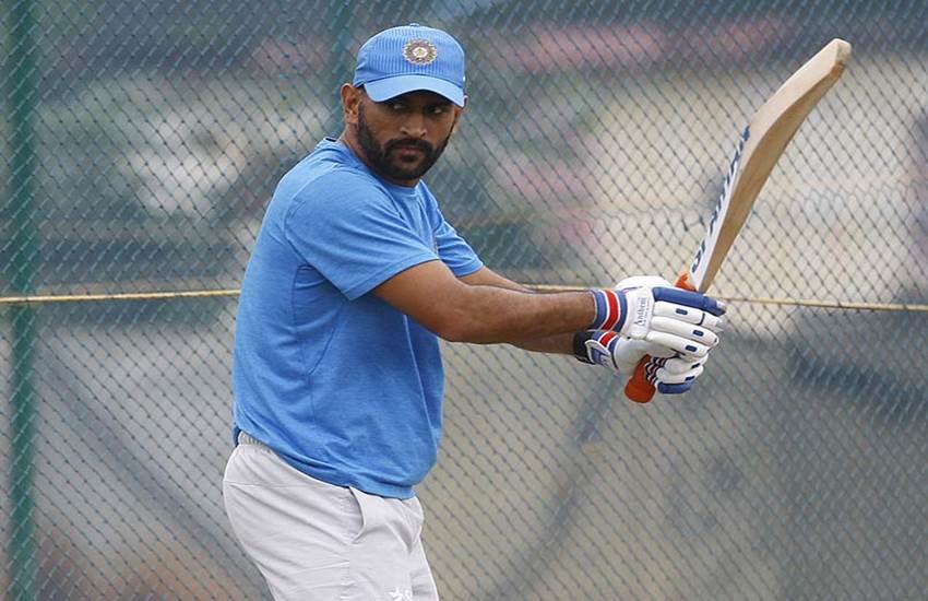 MS Dhoni, Vijay Hazare Trophy, Jharkhand vs Vidarbha, MS Dhoni Finished with a Six, Palam Cricket Ground, Vijay Hazare Trophy Quarter Final Match, Cricket News, Sports News, Mahi, Mahendra Singh Dhoni, Jharkhand Captain MS Dhoni, MS Dhoni Leads Jharkhand inti Semifinal of Vijay Hazare Trophy