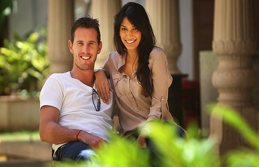 Shaun Tait, Indian Citizenship, Australian Pacer Gets Indian Passport, Shaun Tait Became an Overseas Indian Citizen, Mashoom Singha, Cricket News, Sports News, Shaun Tait and Mashoom Singha Love Story, Mashoom Singha and Shaun Tait