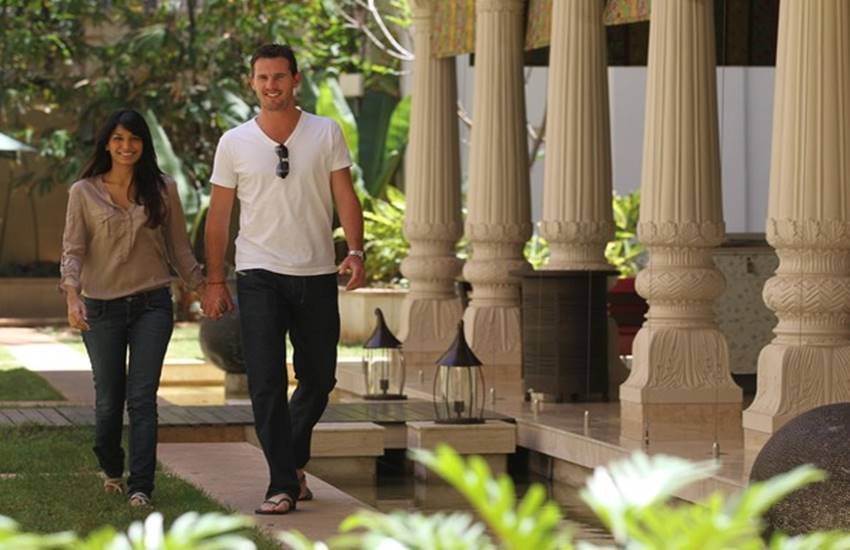 Shaun Tait, Indian Citizenship, Australian Pacer Gets Indian Passport, Shaun Tait Became an Overseas Indian Citizen, Mashoom Singha, Cricket News, Sports News, Shaun Tait and Mashoom Singha Love Story, Mashoom Singha and Shaun Tait