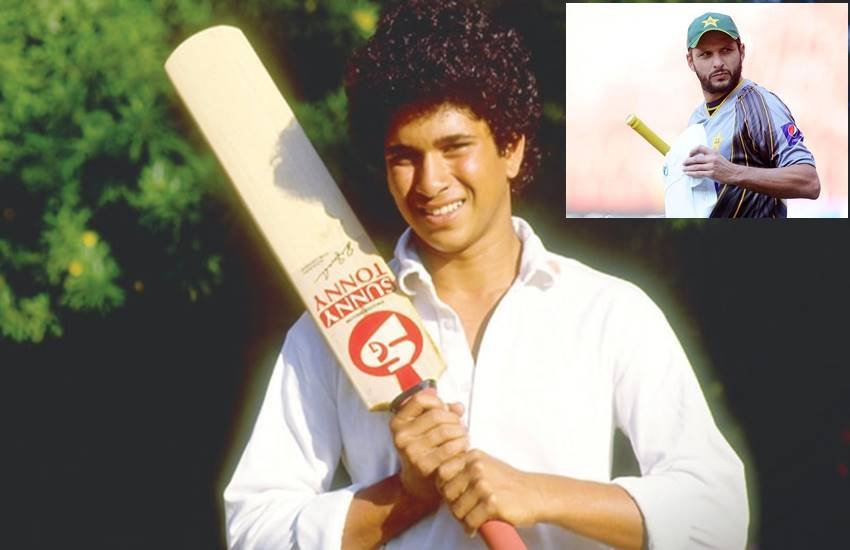 Shahid Afridi, Shahid Afridi Fastest ODI Century, Shahid Afridi 37 Ball Century, Shahid Afridi Historic Inning Against Australia, Shahid Afridi Score his First ODI Century with Sachin Tendulkar Bat, Pakistan Cricketer Shahid Afridi, Boom Boom Afridi, Cricket News, Sports News, Cricket Records, Hidden Facts About Cricket, Lesser Known Facts in Cricket