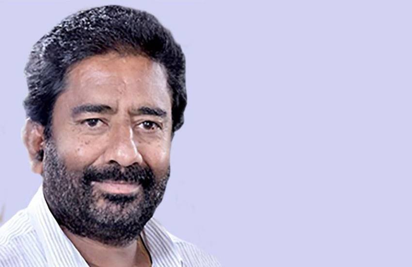 Ravindra Gaikwad, Ravindra Gaekwad, Ravindra Gaikwad Assault, Ravindra Gaikwad Air India, Ravindra Gaikwad Barred, Ravindra Gaikwad Slapped, Ravindra Gaikwad Video, Ravindra Gaekwad Shiv Sena, Ravindra Gaekwad Video, Shiv Sena MP Slapped, Airlines, Shiv Sena MP assualts Air India Staff, InDigo airlines, Air India, Ban On Flights, FIA