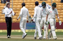 Steven Smith DRS, Steven Smith news, Steven Smith latest news, Steven Smith vs Virat Kohli, Steven Smith Bengaluru, Ind vs Aus Bengaluru Test, sunil gavaskar news, vvs laxman news