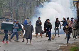 Shopian, Jammu and Kashmir, Shopian stone pelting incident, school children, jansatta article, jansatta editorial, jansatta news, national news in hindi, world news in hindi, international news in hindi, political news in hindi, jansatta