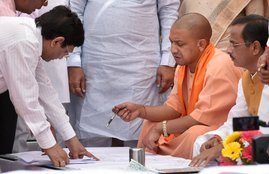 Yogi Adityanath, Gomti River Front, Gomti River, Gomti River Front Development, Clean Gomti, Akhilesh Yadav