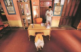 yogi adityanath, CM yogi adityanath, gorakhnath temple, gorakhnath mandir, gorakhnath mandir trust, UP news, latest news, gorakhpur, UP CM, गोरखपुर, योगी आदित्य नाथ