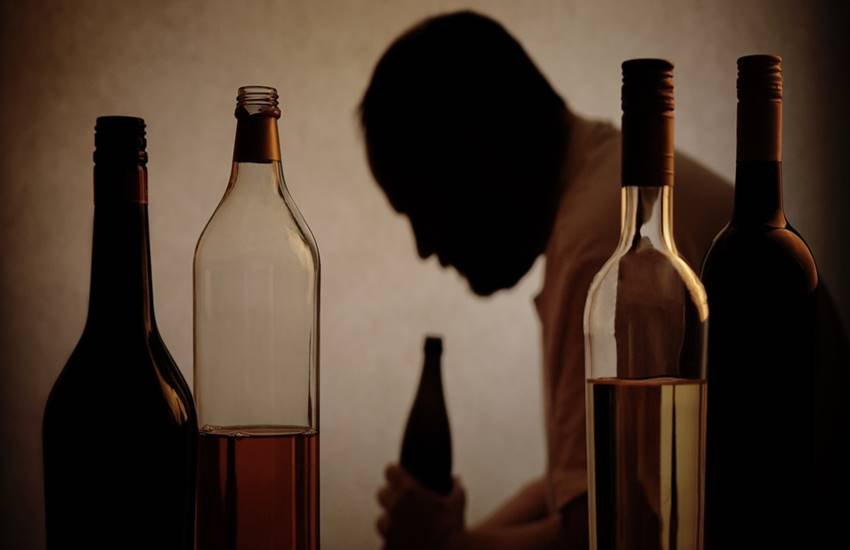Alcohol Abuse, Alcoholism, Alcoholism causes, Alcoholism treatment, Alcoholism symptoms, alcohol, get rid of alcohol, alcohol problem, health news, health tips, health tips in hindi