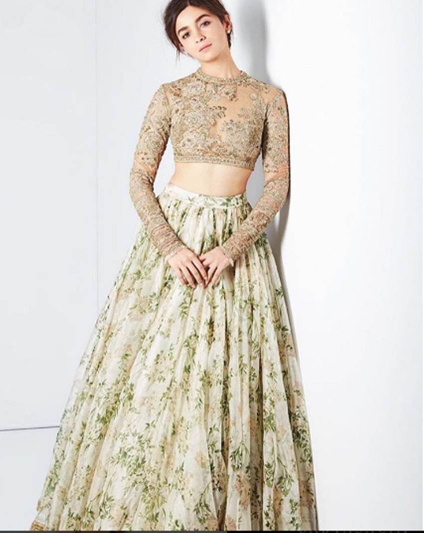 Sabyasachi, SpringCouture2017, AliaBhatt @aliaabhatt, Styled By Sabyasachi, bazaarindia, hermes, BazaarIndiaturns8 #HarpersBazaarIndia Hand Crafted In India, The World Of Sabyasachi, Photograph by Suresh Natarajan