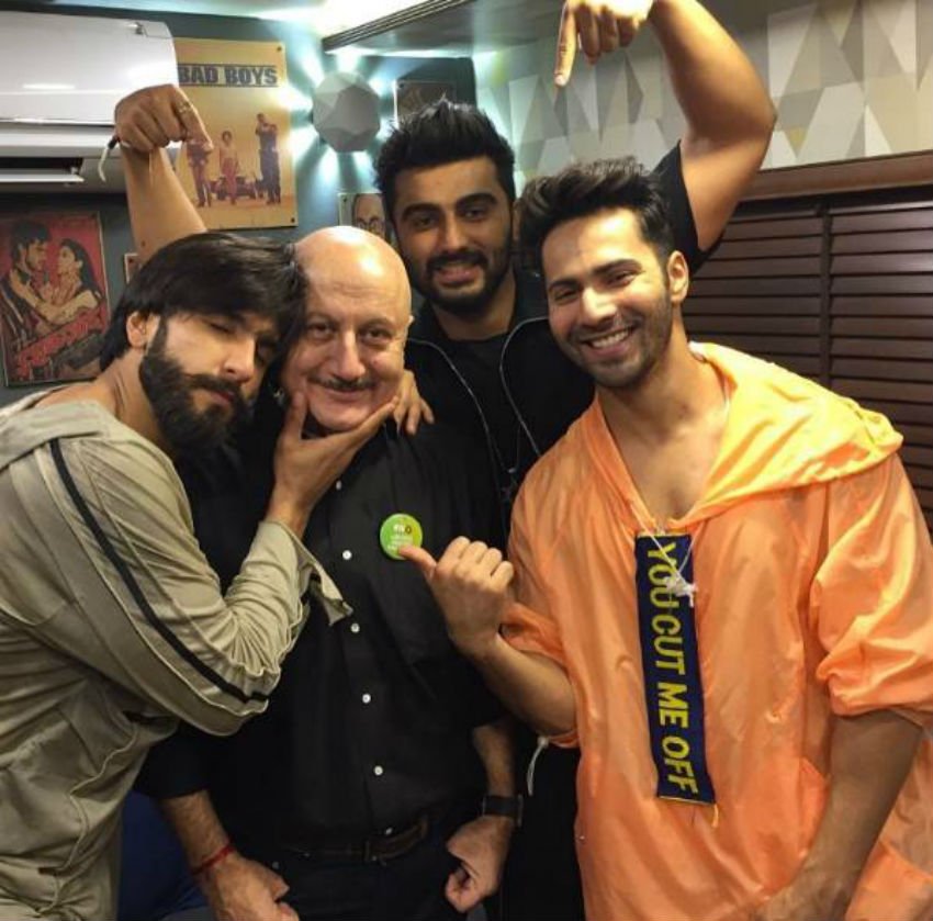 anupam kher,kiran kher, birtheday, celeberation, anil kapoor, nana patekar, sikandar kher, aupam kher birthday, aupam kher bday, aupam kher b'day, jansatta,jansatta online, hindi online, hindi news