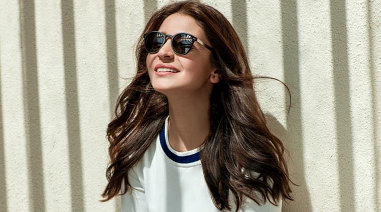 anushka sharma, anushka sharma sunglasses, anushka sharma fashion, anushka sharma accessory, anushka sharma polaroid, anushka sharma phillauri