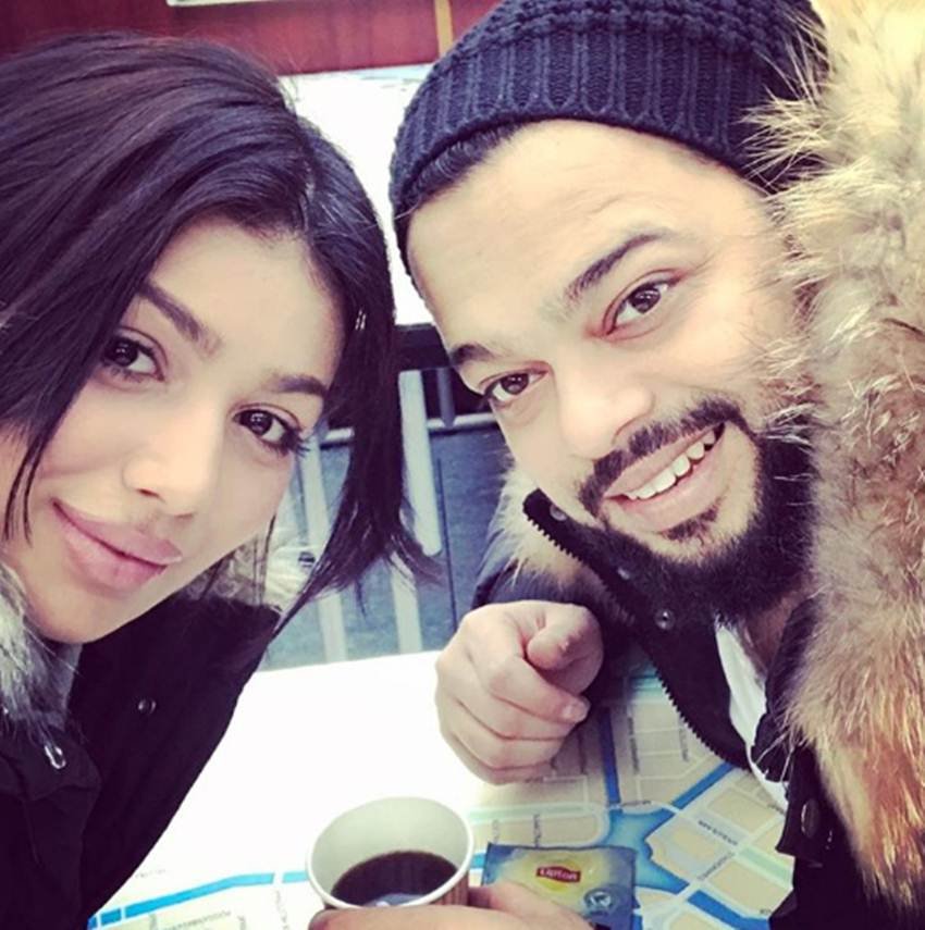 ayesha takia photos jansatta, ayesha takia latest photos, ayesha takia with her Son, ayesha takia Son, ayesha takia With Her Husband, Farhan azmi with mikail, ayesha takia with mikail, mikail Son of Ayesha